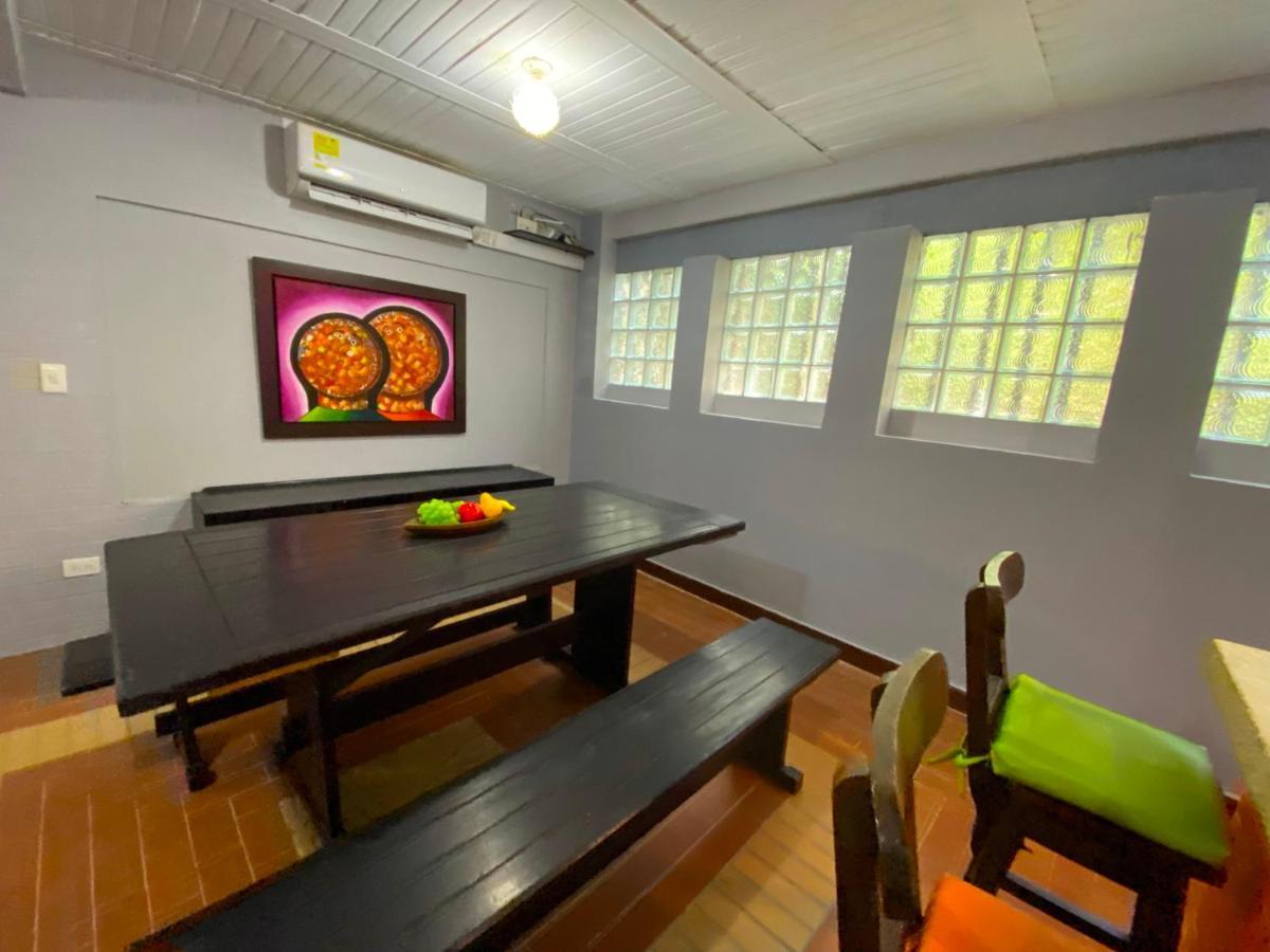 Finca Villa Chalet Del Rio Cali Farm Villa Chalet Cali River Dış mekan fotoğraf